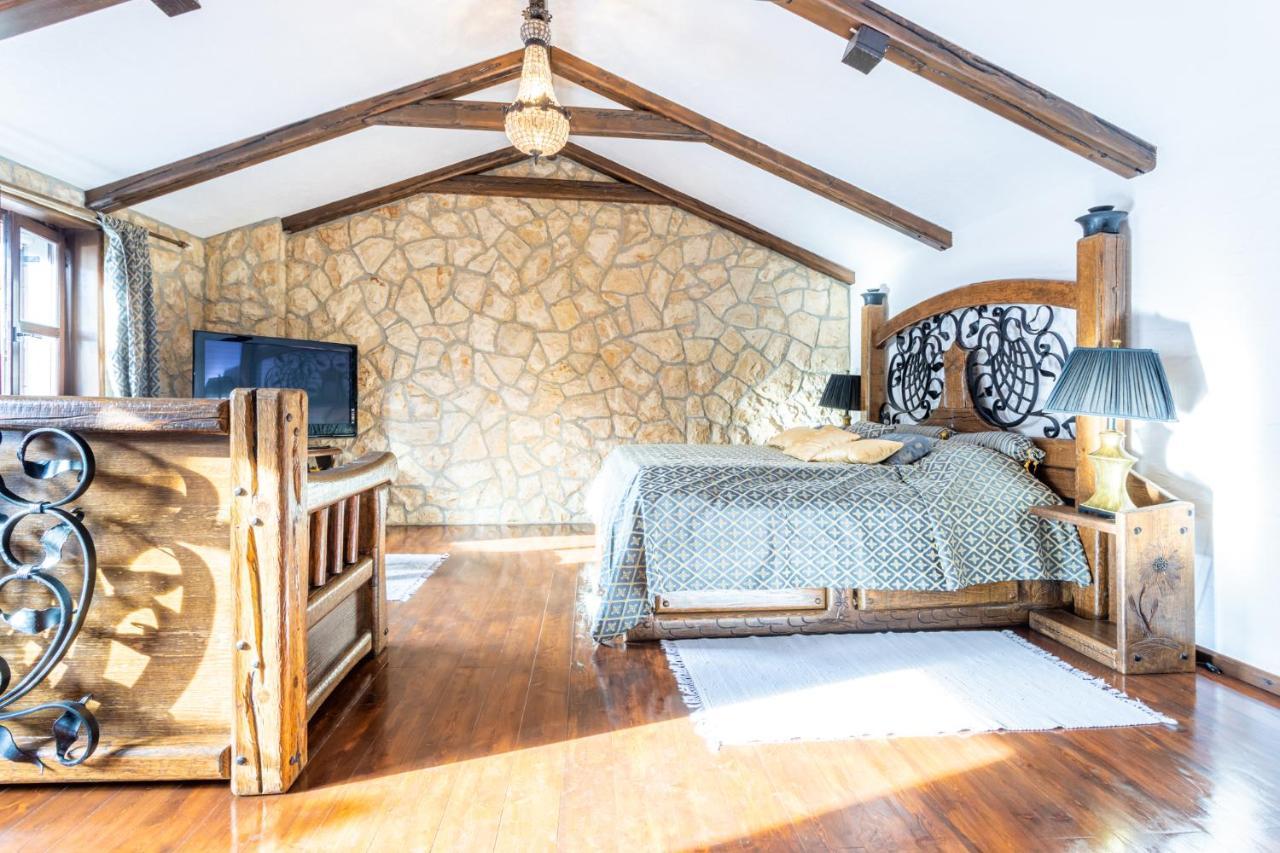 Stone House Srida Apartment บาชกาโวดา ภายนอก รูปภาพ