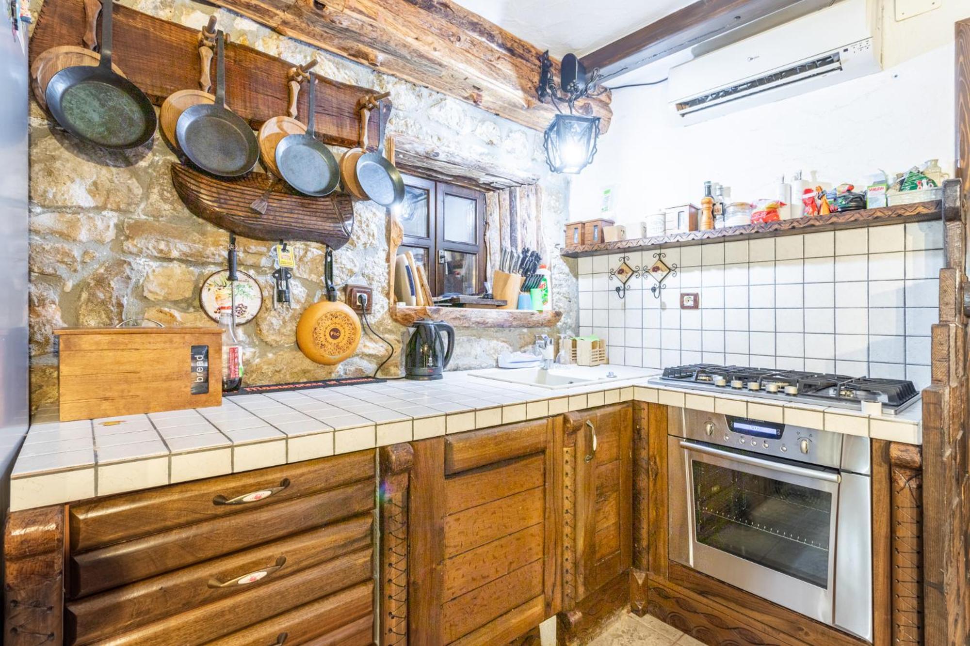 Stone House Srida Apartment บาชกาโวดา ภายนอก รูปภาพ